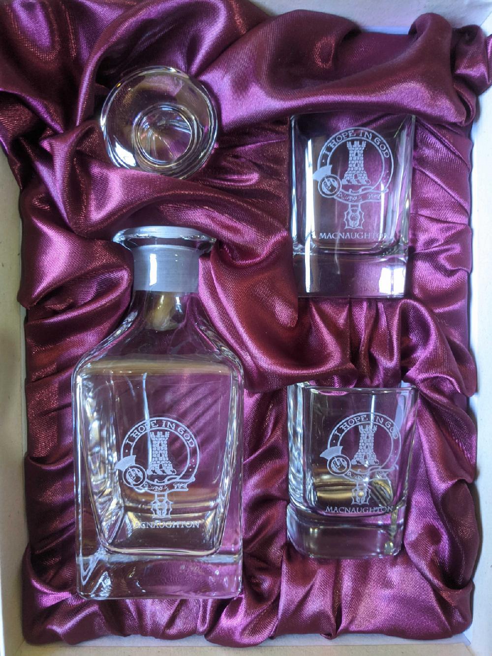 Clan Clan Crest Night Cap Decanter Set