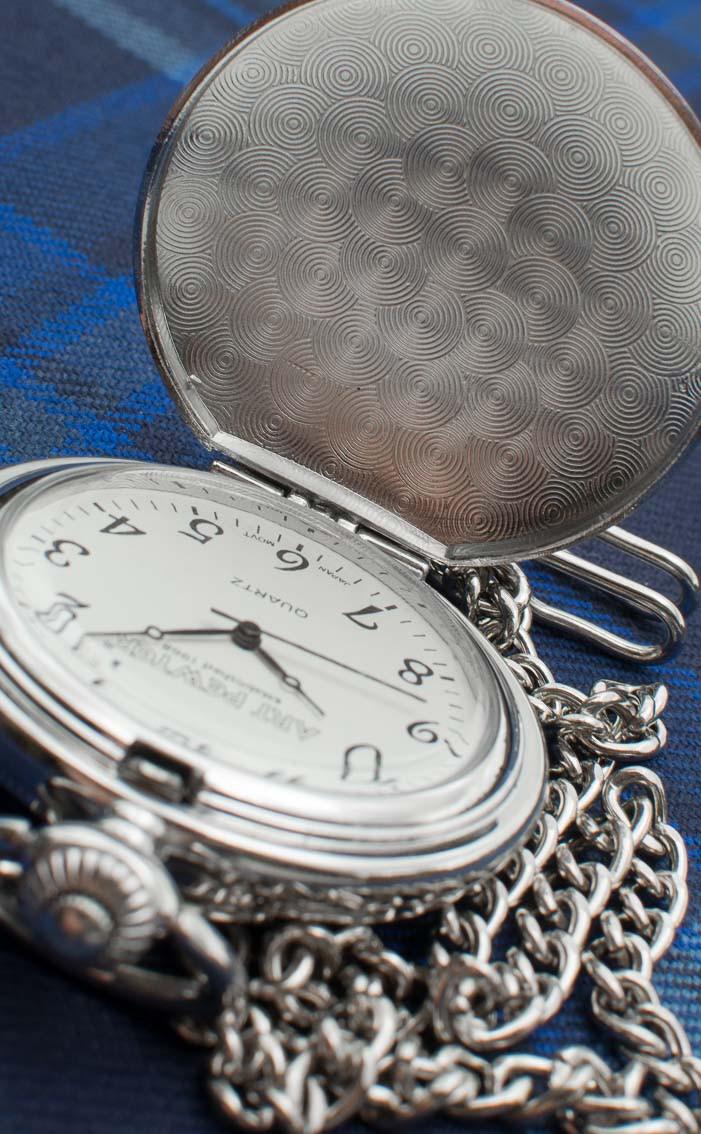Clan Clan Crest Quartz Pocket Watch