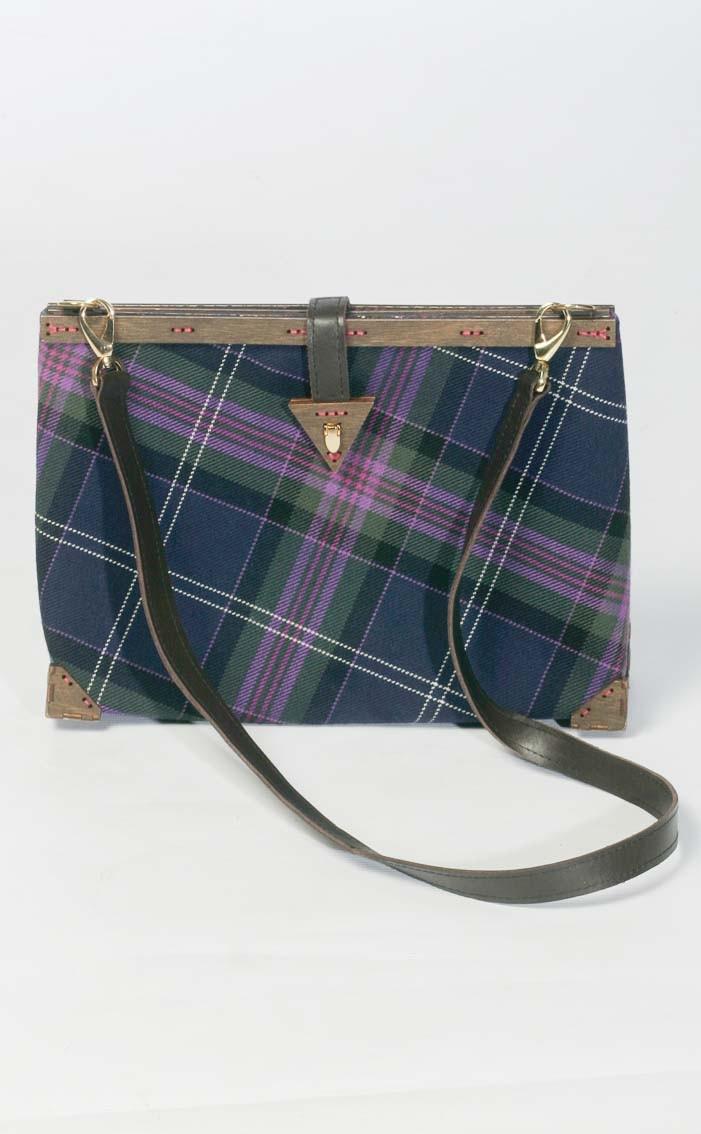 clan D.C. Dalgliesh Exclusive: Tartan Clutch Bag