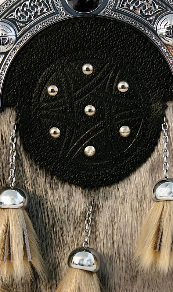 Clan Dress Sporran With Leather Studded Targe