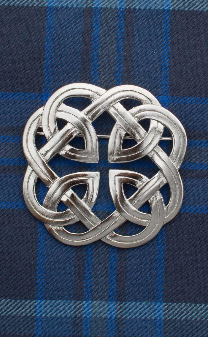 clan Eternal Interlace Plaid Brooch