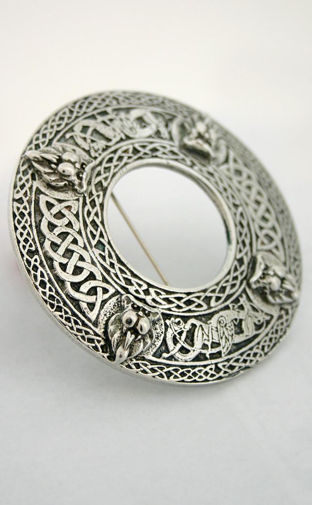 clan Lion Plaid Brooch