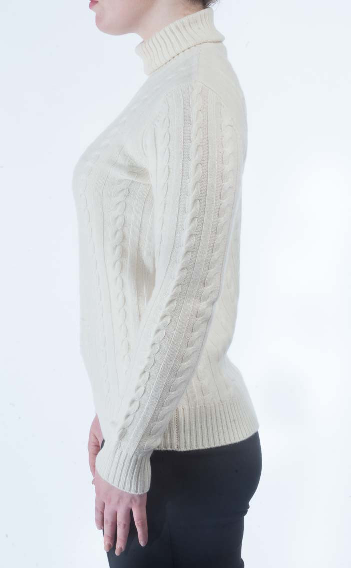 Clan Luxury Cashmere Roll Neck Jumper