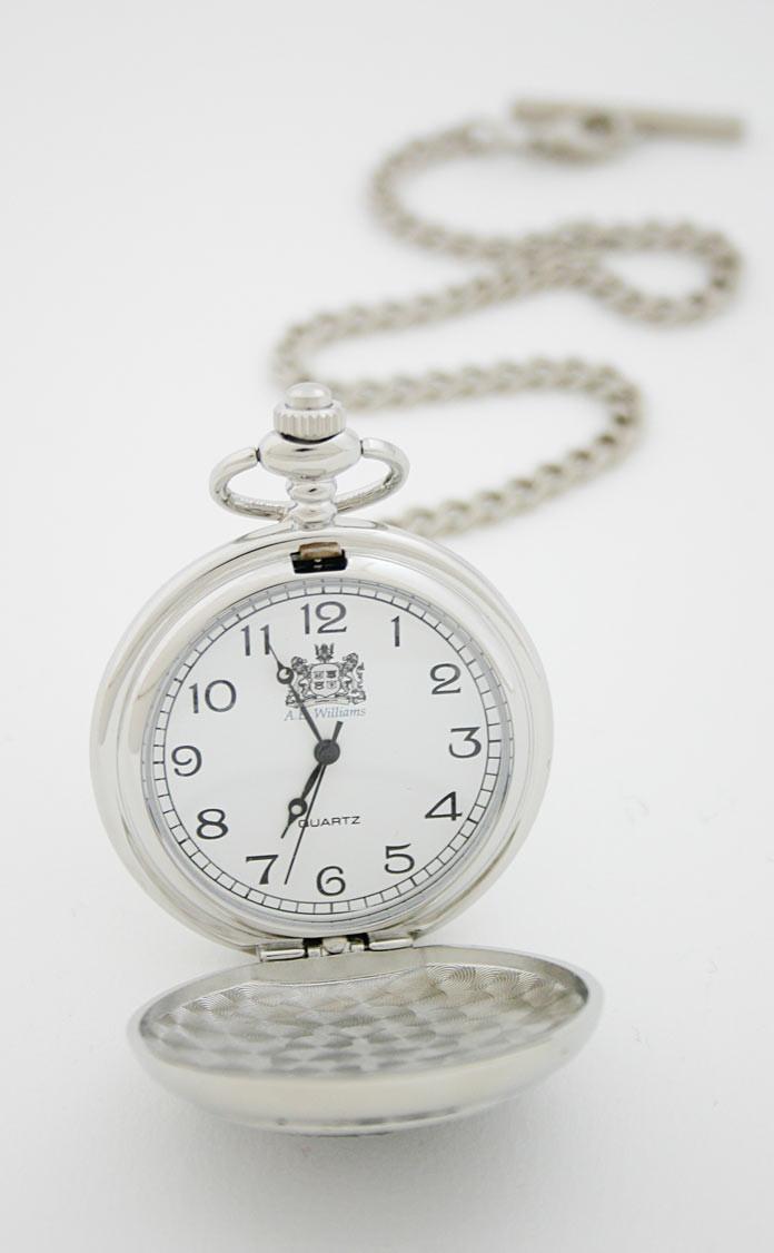 Clan Neverending Knot Pocket Watch