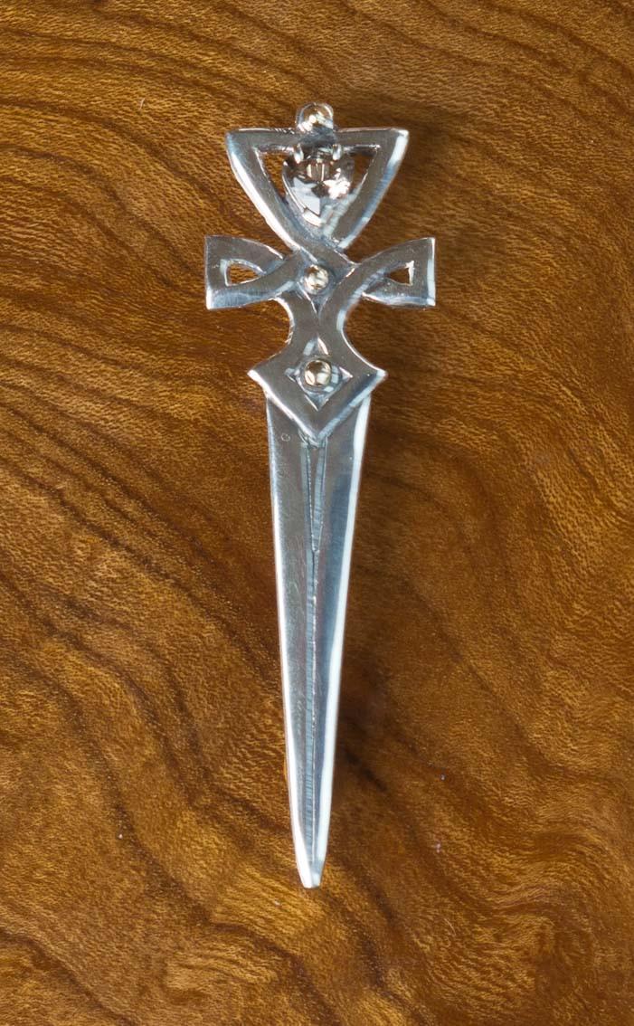 clan Scottish Quartz Celtic Knot Kilt Pin