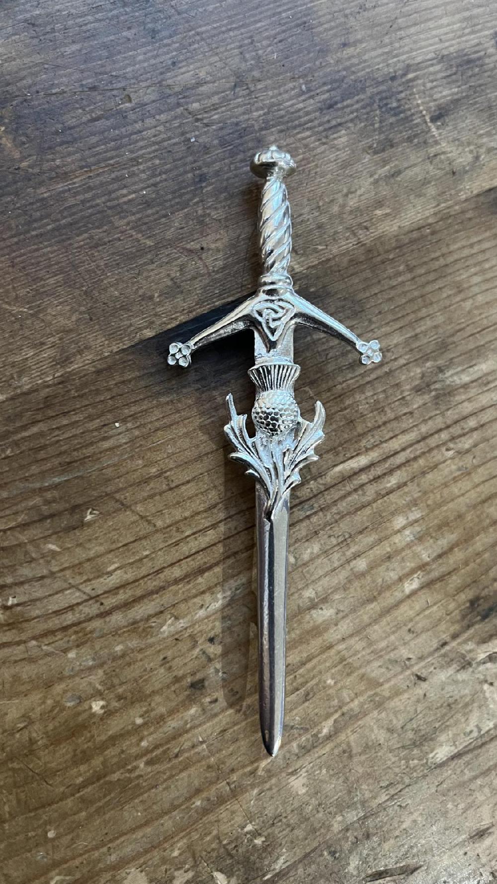 Clan Thistle Crest Kilt Pin