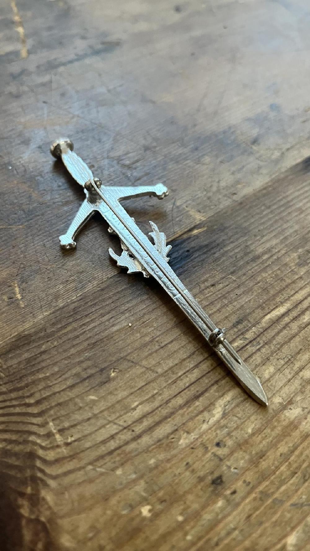 Clan Thistle Crest Kilt Pin