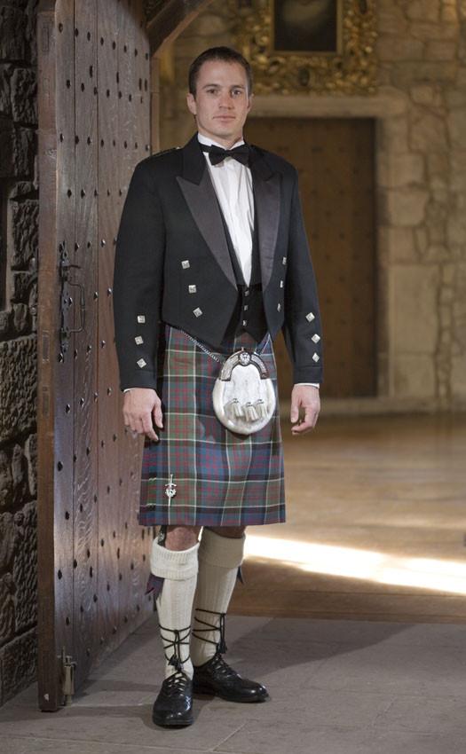 Clan The Balmoral Kilt Traditional 8 Yard Kilt And Flashes