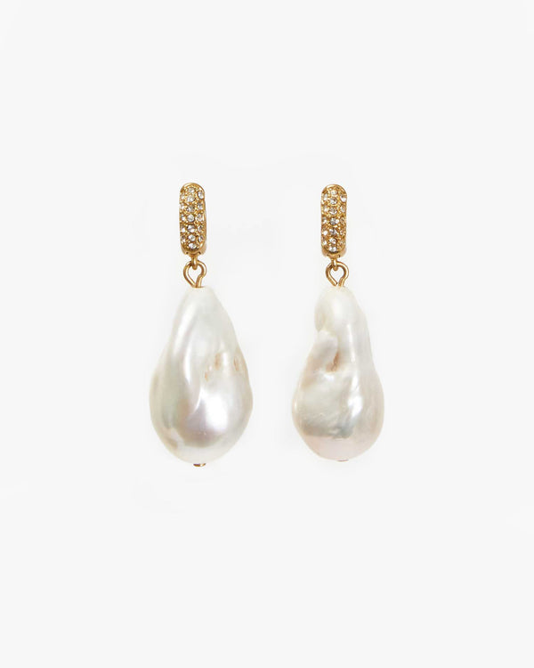 clare vivier Baroque Pearl Earrings Cream/Vintage Gold