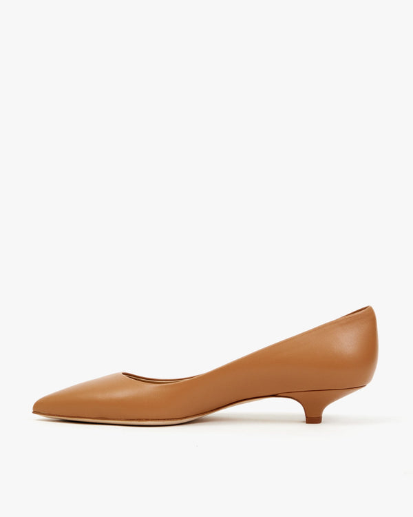 Clare Vivier The Kitty Point Heel Caramel / 35