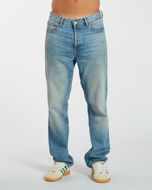 Clark Jeans Dash Straight Jeans - Stream Sky Fade