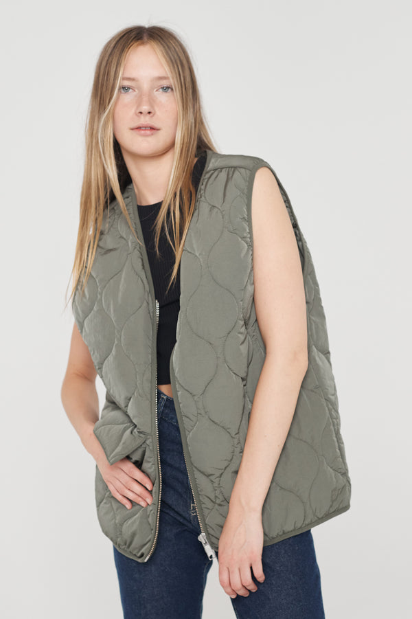 Clark Jeans Sam Quilted Vest - Thyme