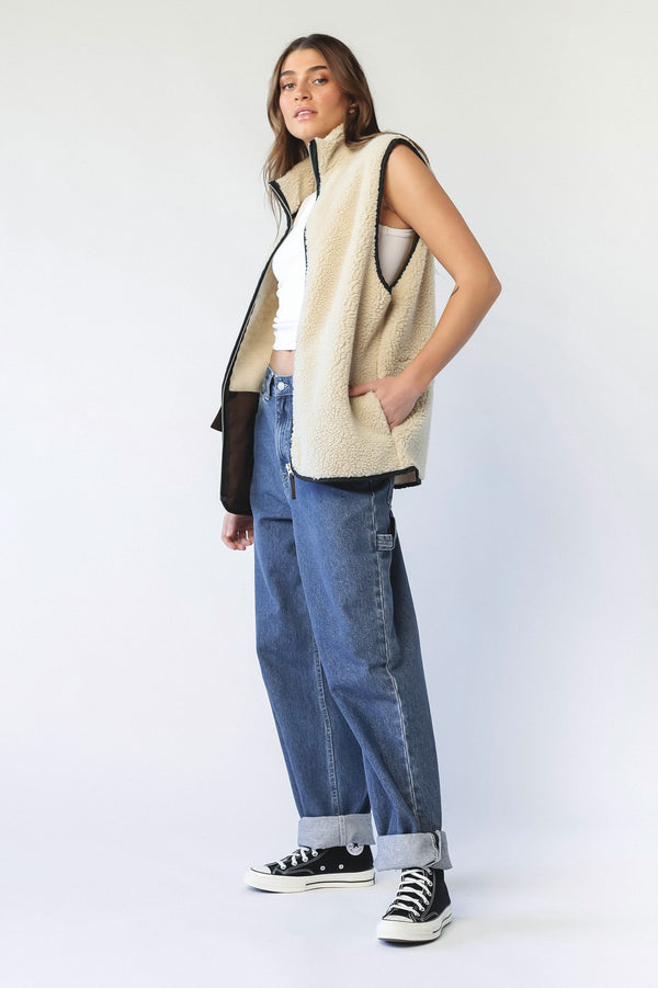 Clark Jeans Unisex Dey Pile Vest Light Khaki