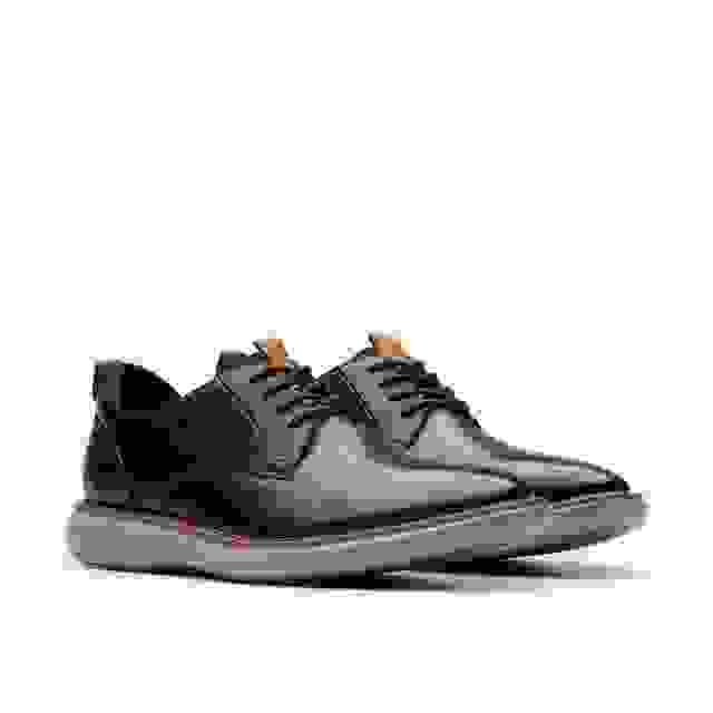 Clarks Brantin Plain Black Leather