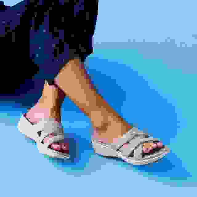 Clarks Breeze Rae Cam Light Grey