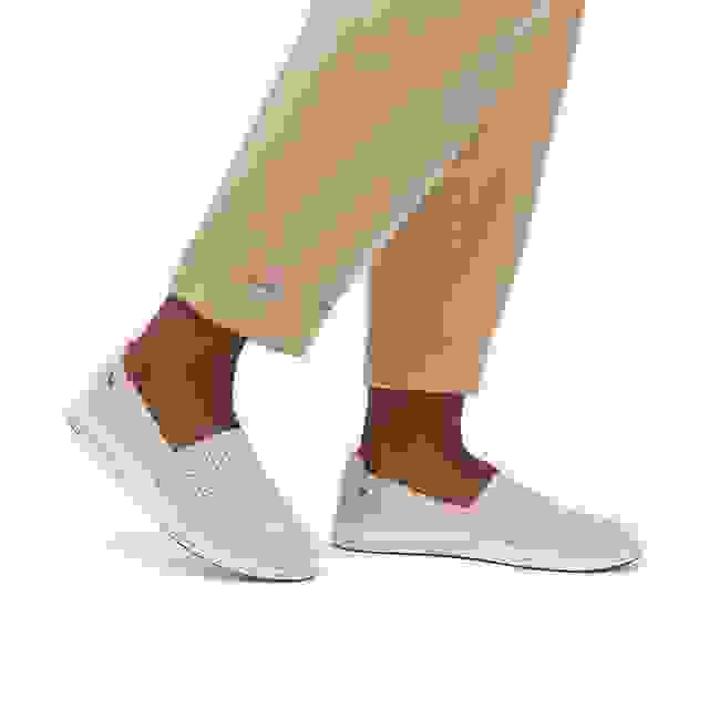 Clarks Breeze Vibe Natural Interest