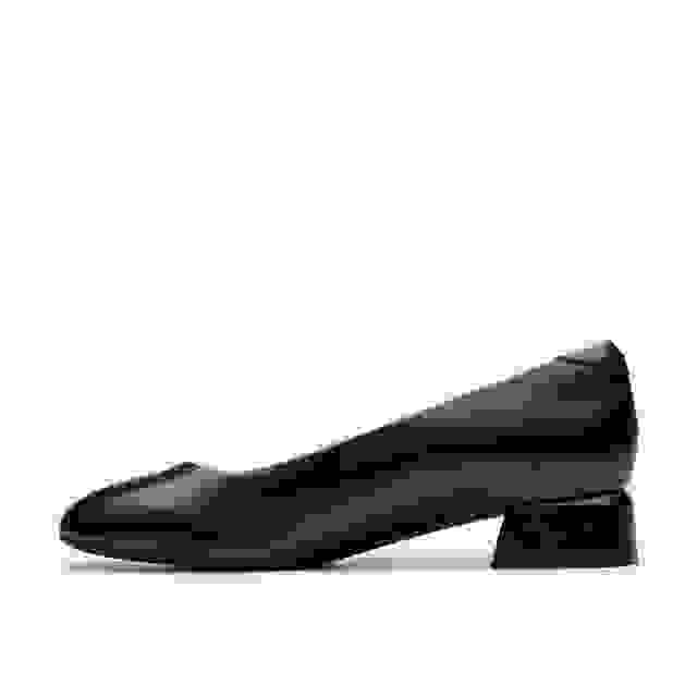 Clarks Daiss30 Step Black Leather