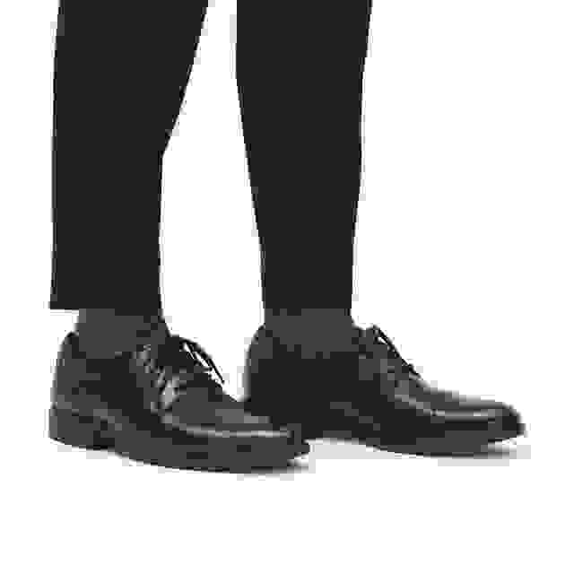 Clarks Eldredge Cap Black Leather