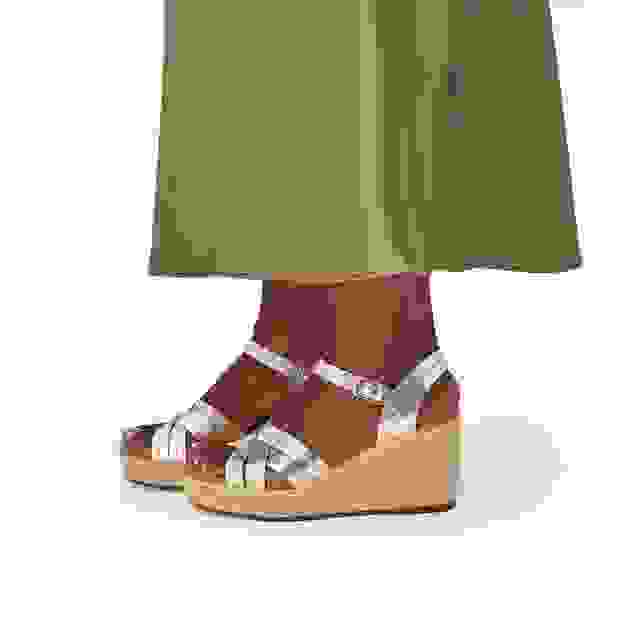 Clarks Sabina Strap Champagne