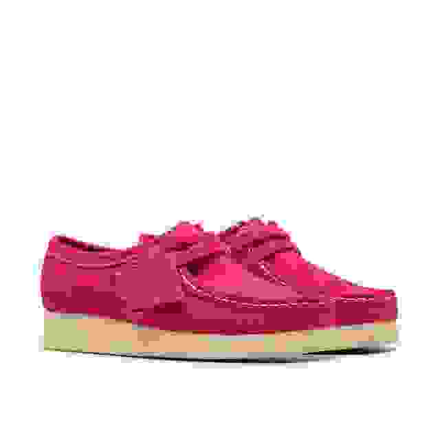 Clarks Wallabee. 2604 Bright Pink Suede