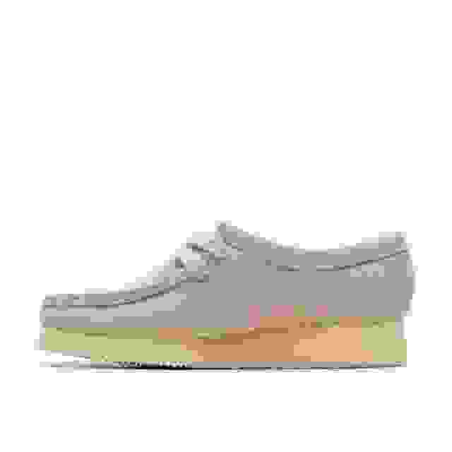 Clarks Wallabee. 2604 Sand Suede