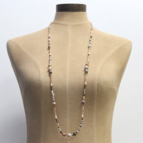 classic collection Long natural stone necklace with agate and crystal and gold with magnetic clasp