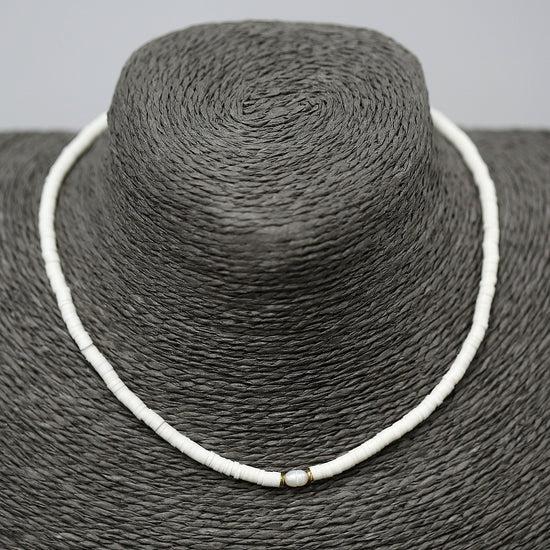 classic collection White bead necklace with fresh water pearl