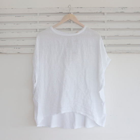 classic collection White linen short sleeve top with cotton back