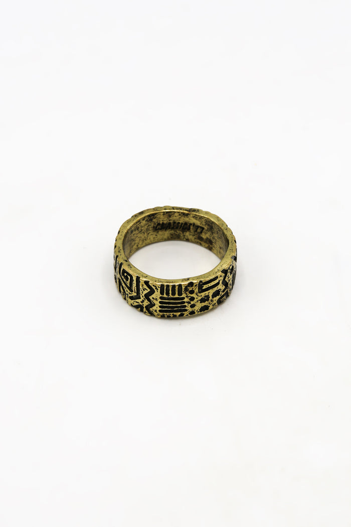 classics 77 Doodled Band Ring