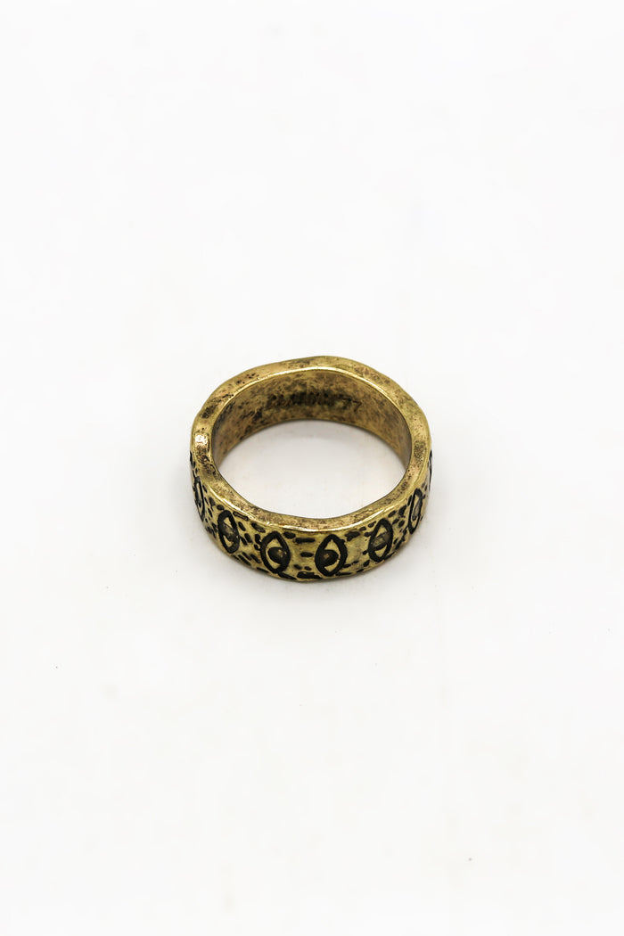 classics 77 Expressive Eye Band Ring