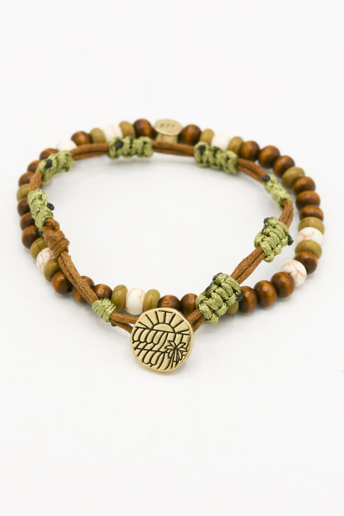 classics 77 Sands of Time Beaded and Cord Bracelet in Brown