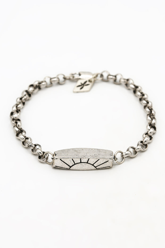 classics 77 Sands Of Time Chain Beach Scene Bracelet