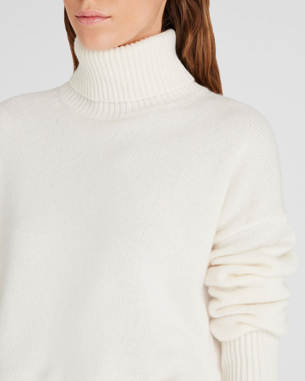 Club Monaco Cashmere Turtleneck Pullover Sweater Ivory