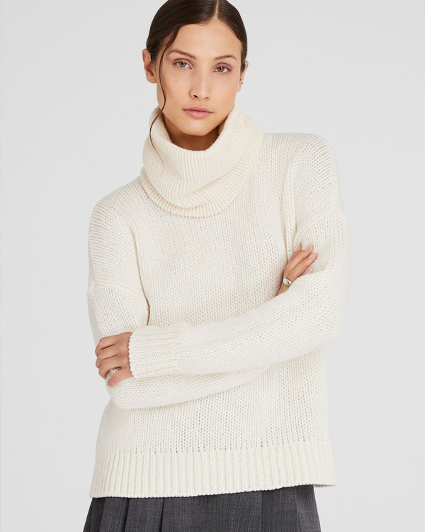 Club Monaco Luxe Cashmere Snood Off White