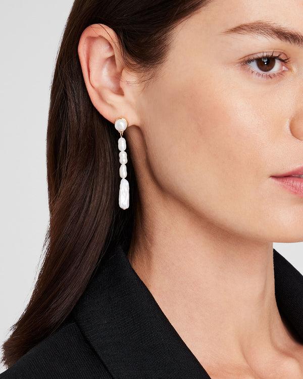 Club Monaco Pearl Dangling Earrings Gold