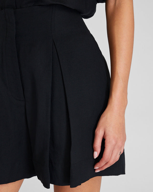 Club Monaco Pleated Midi Short Black