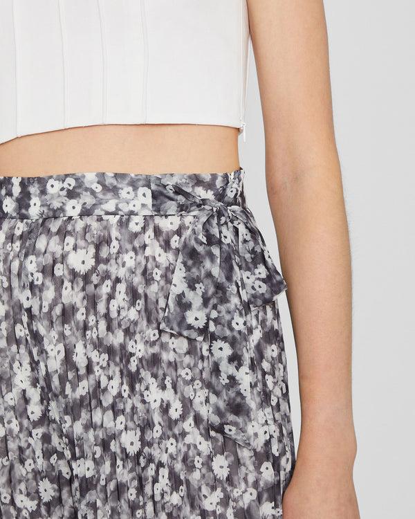 Club Monaco Floral Justine Short Black Shadow Print A