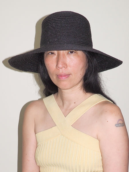 clyde Medium Brim Flat Top Hat in Black Straw