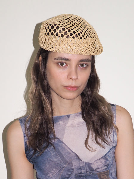 clyde Net Beret in Amber Toyo