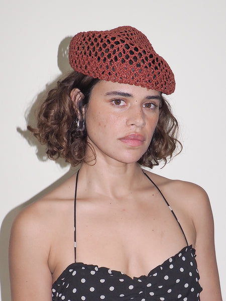 clyde Net Beret in Auburn Toyo