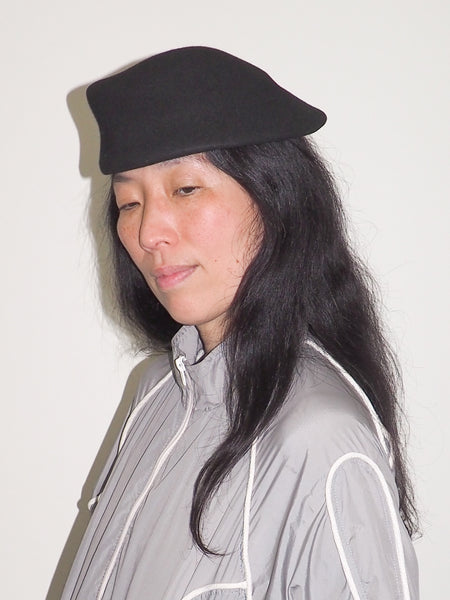 Clyde Sazy Beret In Black Wool