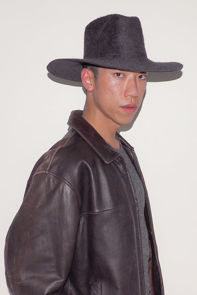 clyde Star Hat in Charcoal Salome