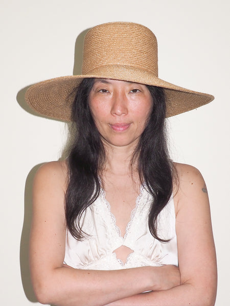 clyde Wide Brim Flat Top Hat in Sand Straw