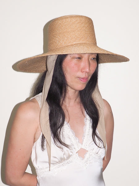 Clyde Wide Brim Flat Top Hat In Sand Straw W. Neck Shade