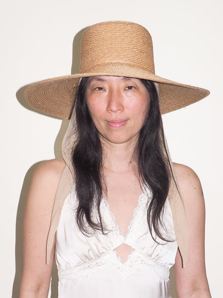 clyde Wide Brim Flat Top Hat in Sand Straw w. Neck Shade