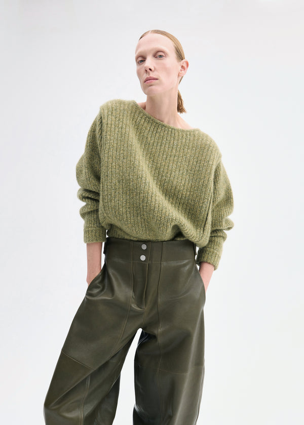 co Batwing Sweater in Silk Cashmere Mossy