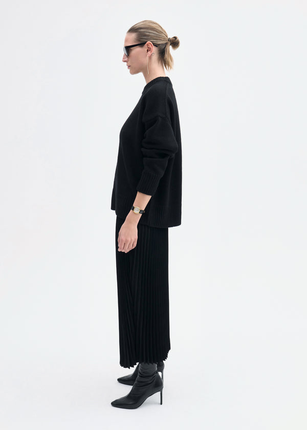 Co Boyfriend Crew Neck In Wool Cashmere Black