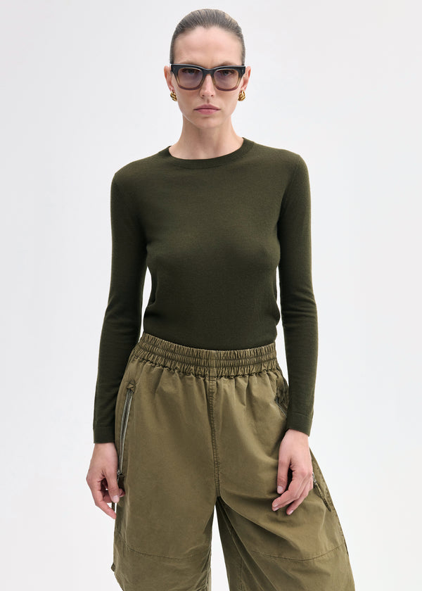 Co Long Sleeve Crew In Fine Cashmere Olive