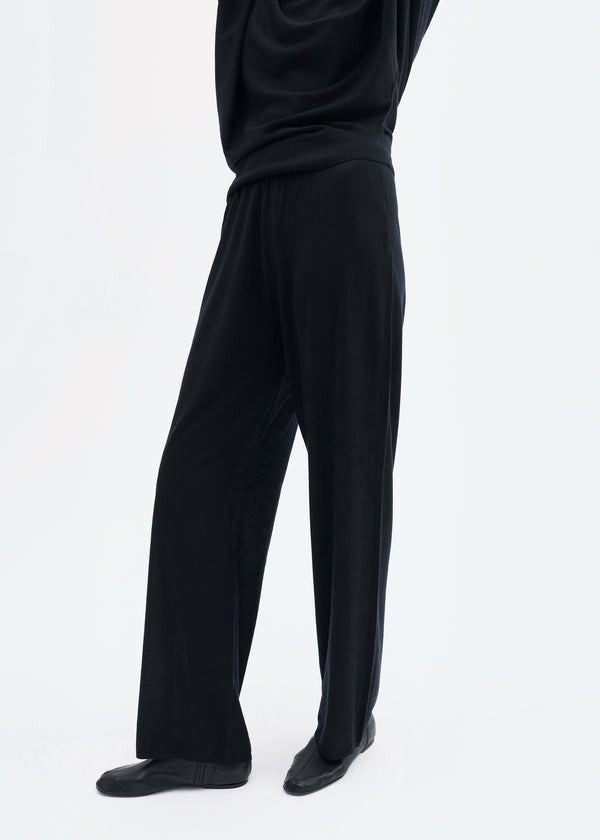 Co Pull Up Pant In Fine Cashmere Black