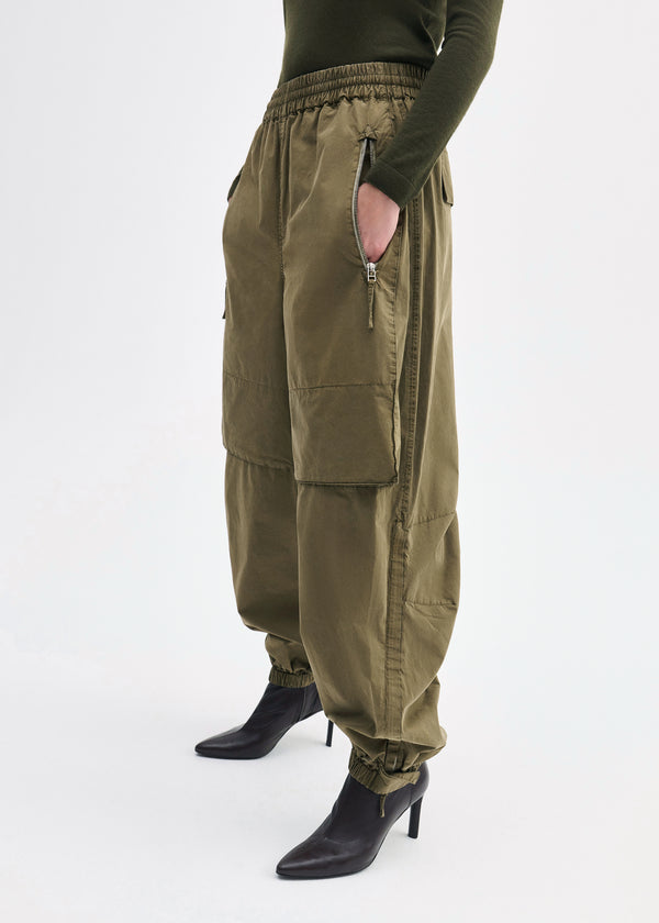 Co Utility Pant In Cotton Twill Olive